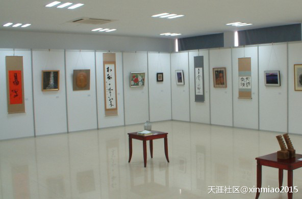 画廊挂画新展览材料：可拆装书画展架广告门型展架，铝合金展架带射灯