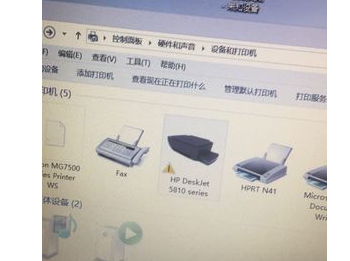 惠普5810打印机感叹号并显示不支持三色墨盒惠普5810打印机？