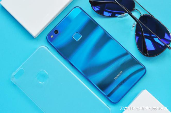 学霸美女关晓彤和HUAWEI nova青春版简直是绝配